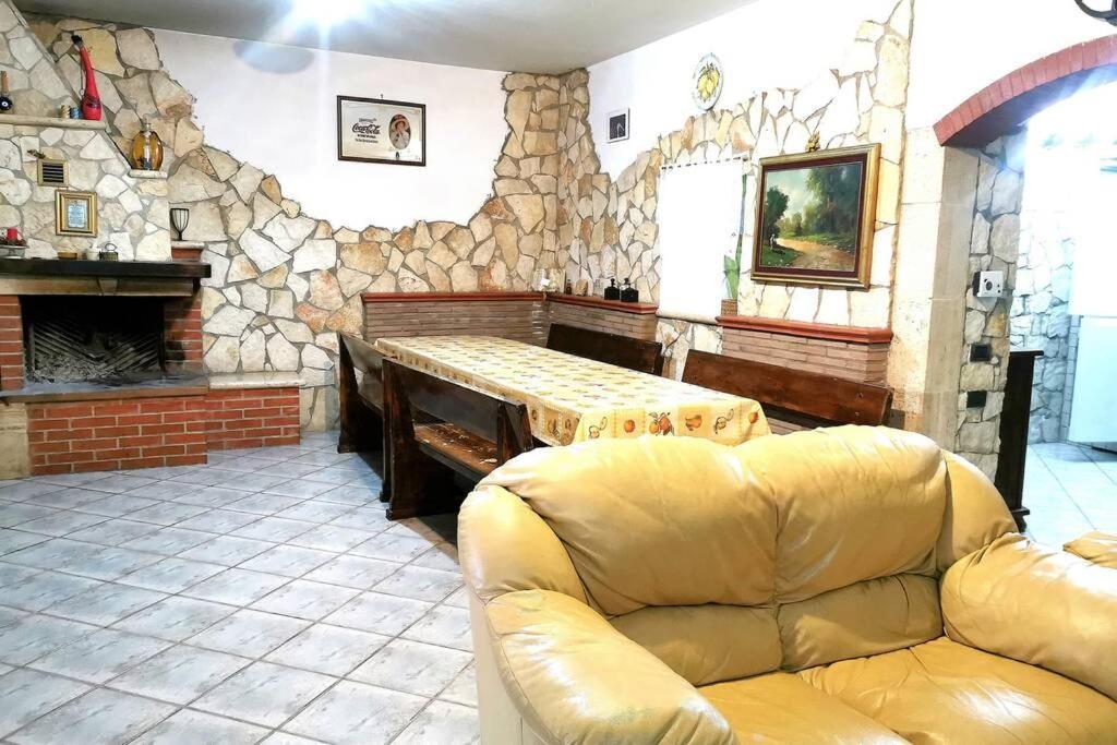 Vila Dimora Palombo Bassiano Exteriér fotografie