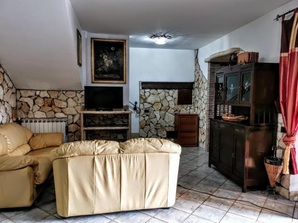 Vila Dimora Palombo Bassiano Exteriér fotografie